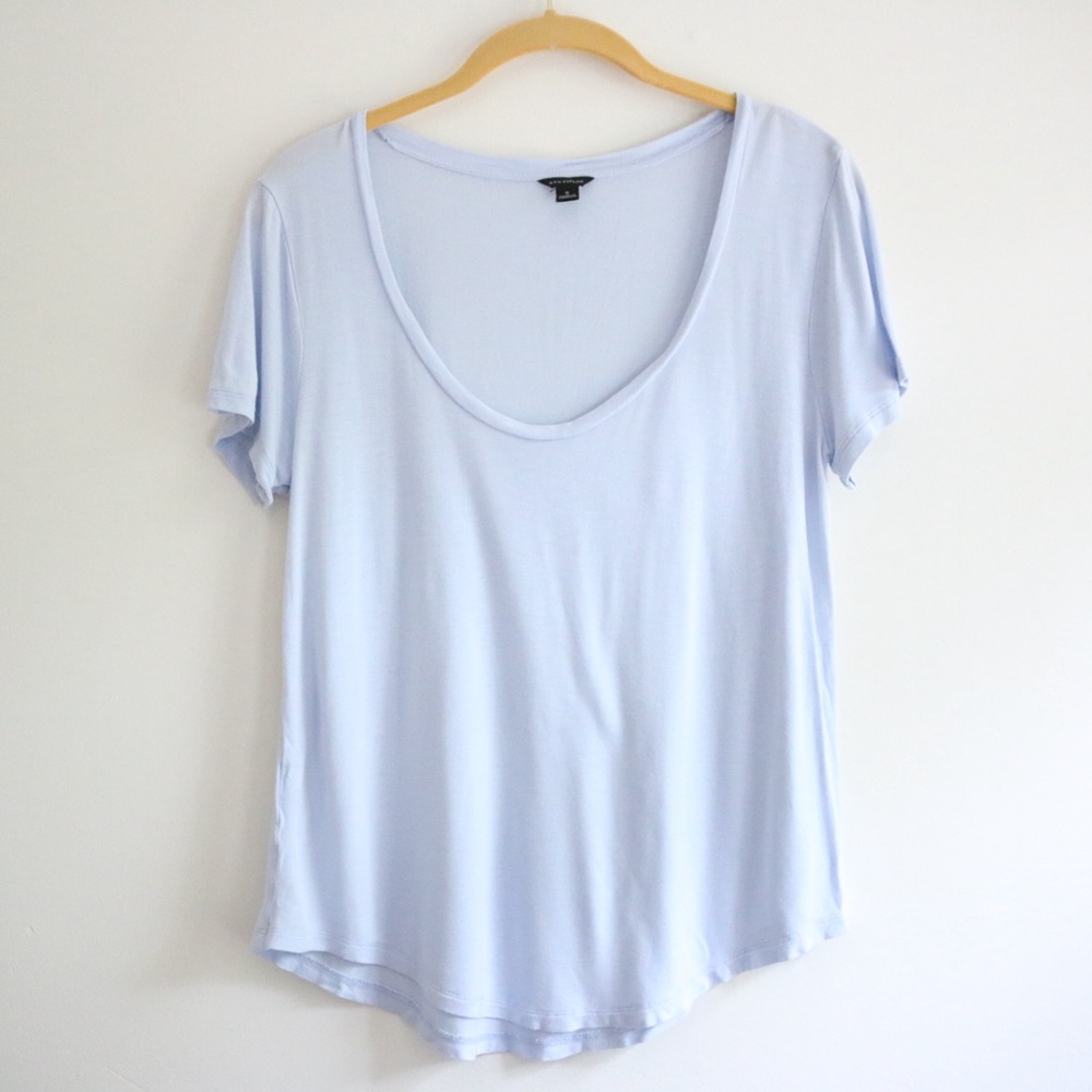 Ann Taylor Light Blue Scoop Neck Short Sleeve Tee Shirt